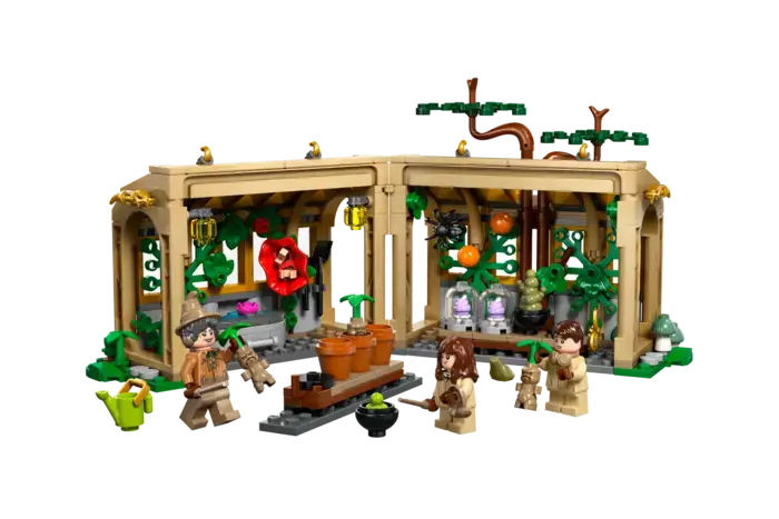 Hogwarts™ Castle: Herbology Class
